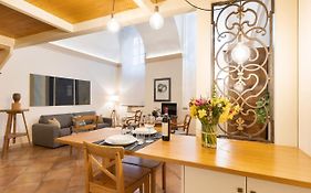Rome As You Feel - Charming Loft Campitelli In Navona
